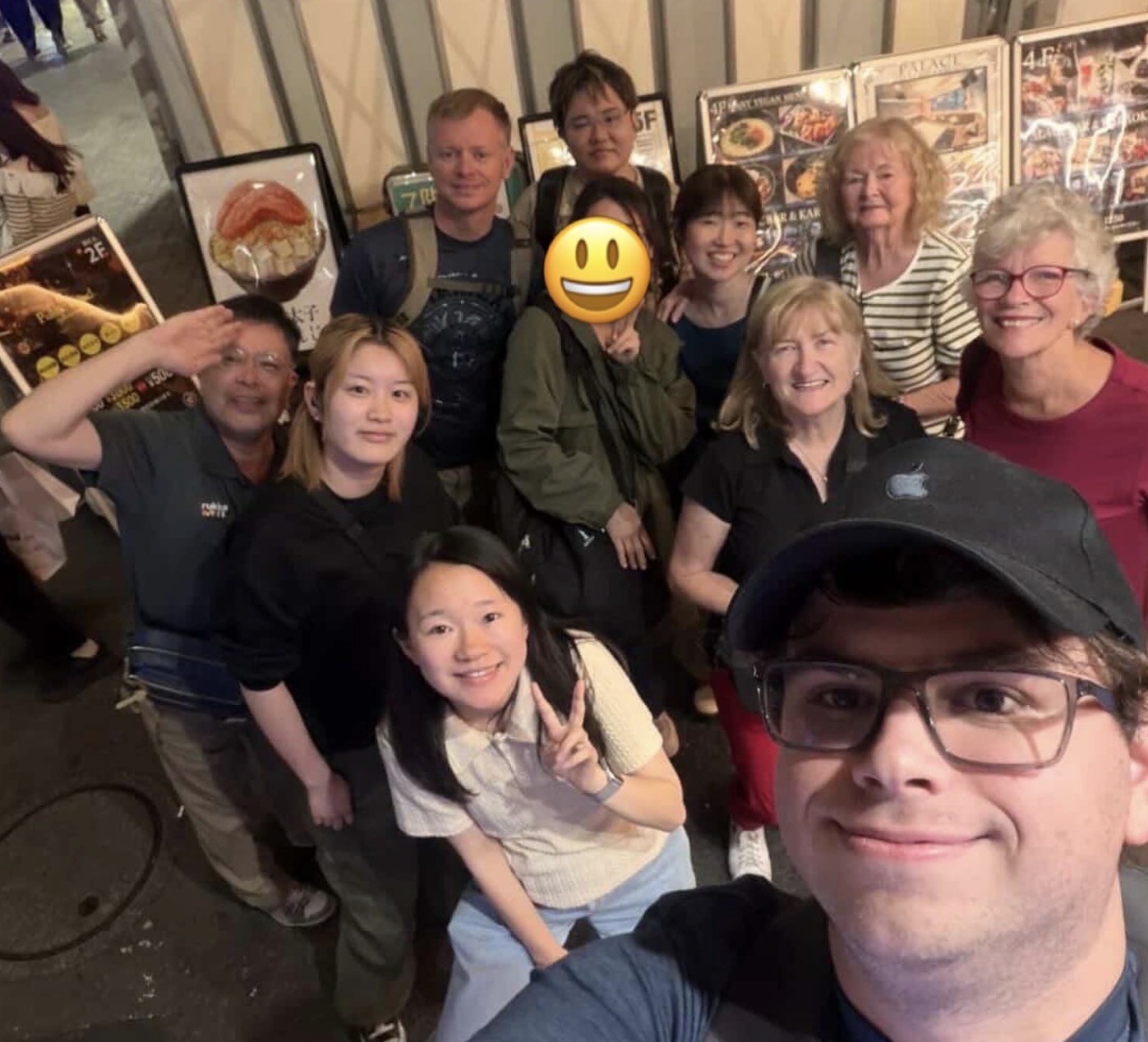 Deaf-friendly communication and dinner experience